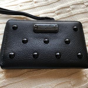 MARC JACOB PHONE WRISTLET